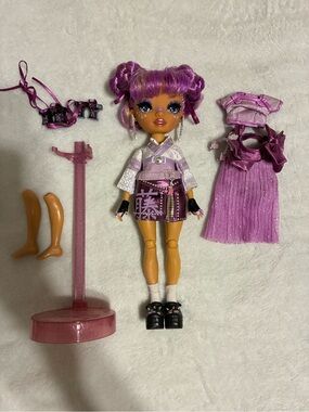 Rainbow High Lila Yamamoto Series 4
